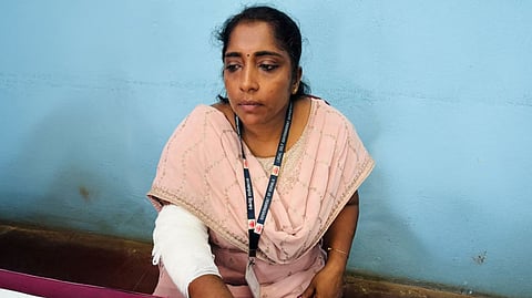 \woman bit and injured a municipal employee