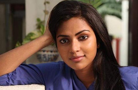 "ഇന്ത്യന്‍ പൗരത്വമുള്ള എനിക്ക് രാജ്യത്ത് എവിടെയും ജോലിചെയ്യാം, സ്വത്ത് സമ്പാദിക്കാം";  കാര്‍ രജിസ്‌ട്രേഷന്‍ വിവാദത്തില്‍ ന്യായീകരണവുമായി അമലപോള്‍