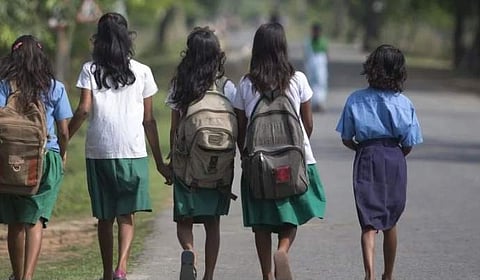 കനത്ത മഴ : കൊല്ലം നഗരസഭ പരിധിയിലെ വിദ്യാലയങ്ങള്‍ക്ക് ഇന്ന് അവധി