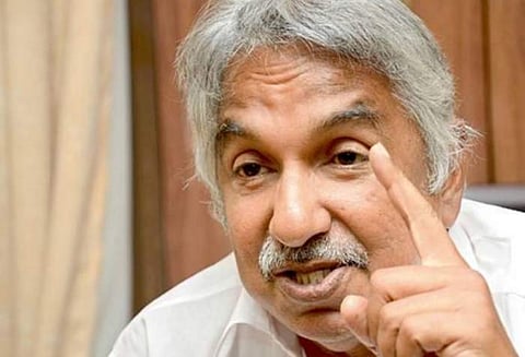 കത്തിന്റെ വിശ്വാസ്യതയില്‍ സംശയം; മുഖ്യമന്ത്രി പ്രതികാര രാഷ്ട്രീയം കളിക്കുന്നു: ഉമ്മന്‍ ചാണ്ടി