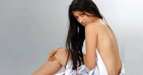 സെക്‌സ് പ്രതീക്ഷിച്ചെത്തിയവരെ നിരാശപ്പെടുത്തി ജൂലി 2; ചിത്രം പരാജയമാണെന്ന് റായി ലക്ഷ്മി 