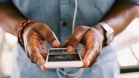 സുഹൃത്തുക്കള്‍ വിളിച്ചറിയിച്ചു; മോര്‍ഫ് ചെയ്ത ചിത്രങ്ങള്‍ വാട്‌സാപ്പില്‍ വൈറലായി; പ്ലസ് വണ്‍ വിദ്യാര്‍ഥിനി ആത്മഹത്യ ചെയ്തു