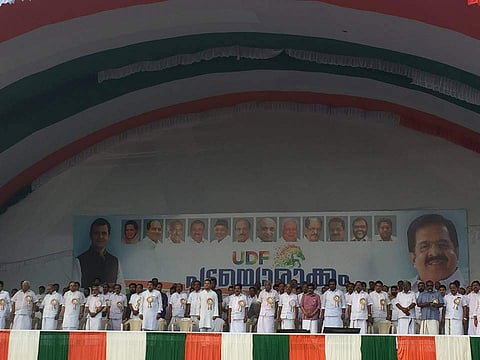 പടയൊരുക്കം  സമാപനത്തിന് ശേഷം ഗ്രൂപ്പ് തിരിഞ്ഞ് സംഘര്‍ഷം; രണ്ടുപേര്‍ക്ക് കുത്തേറ്റു