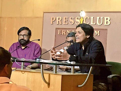 ശബരിമലയാത്രയില്‍ നിന്നും റഫീക്ക് അഹമ്മദ് പിന്‍മാറി