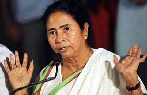 "ഗുജറാത്ത് ആ പൂച്ചയ്ക്ക് മണികെട്ടി" : മമത ബാനര്‍ജി