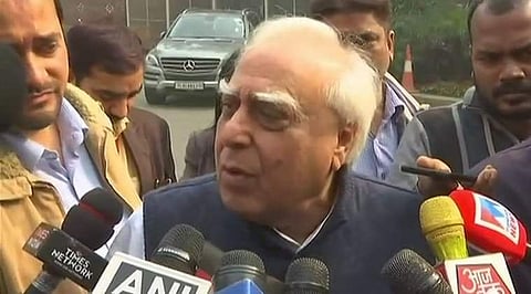 നഷ്ടം വിനോദ് റായ് അനുമാനിച്ചെടുത്തത്;  മുന്‍ സിഎജി മാപ്പുപറയണമെന്ന് കോണ്‍ഗ്രസ് 