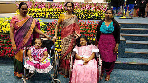 എല്ലുകള്‍ക്ക് നുറുക്കാനാകാത്ത രണ്ട് ജീവിതങ്ങള്‍ 