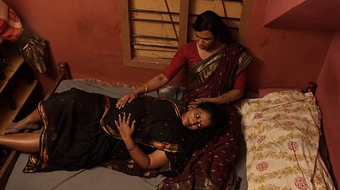 ട്രാന്‍സ്‌ജെന്‍ഡറിന്റെയും വേശ്യയുടെയും സൗഹൃദത്തിന്റെ കഥ പറഞ്ഞ് 'അവളോടൊപ്പം'