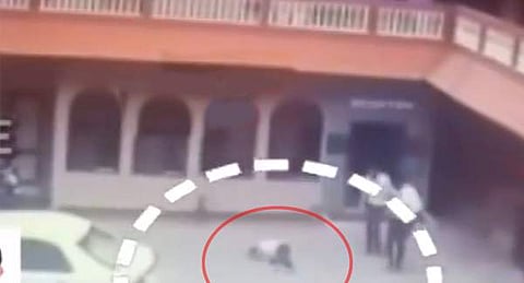 സഹപാഠികള്‍ ജാതിപ്പേര് വിളിച്ചു: ആത്മഹത്യക്ക് ശ്രമിച്ച വിദ്യാര്‍ത്ഥിനി ഗുരുതരാവസ്ഥയില്‍