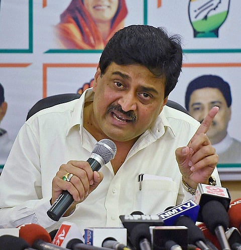 മഹാരാഷ്ട്ര: ഭരണപക്ഷം നേര്‍ക്കുനേര്‍, പ്രതിപക്ഷത്തും തമ്മിലടി