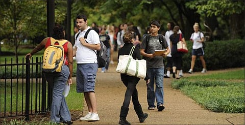 ഇനി അമേരിക്കയില്‍ രക്ഷയില്ലെന്ന് ഇന്ത്യന്‍ വിദ്യാര്‍ത്ഥികള്‍ 