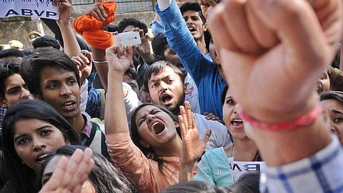 പൊളിച്ചെഴുതണം വിദ്യാര്‍ത്ഥി  രാഷ്ട്രീയം