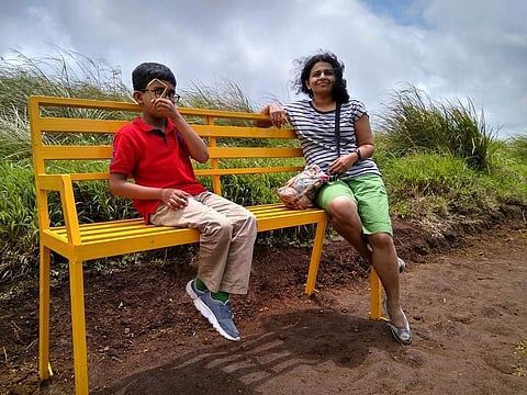 നീലിമ ചന്ദ്രന്‍ മകനോടൊപ്പം