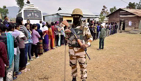 അവസാനഘട്ട വോട്ടെടുപ്പില്‍ യുപിയില്‍ 60% മണിപ്പൂരില്‍ 86% പോളിംഗ്