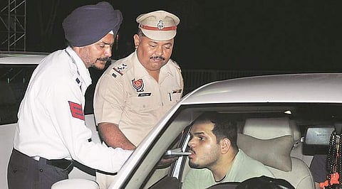 മദ്യപിച്ച് വാഹനമോടിച്ചാല്‍ 10000 രൂപ, അപകടത്തില്‍ ആരെങ്കെലും കൊല്ലപ്പെട്ടാല്‍ പത്തുവര്‍ഷം ജയിലില്‍