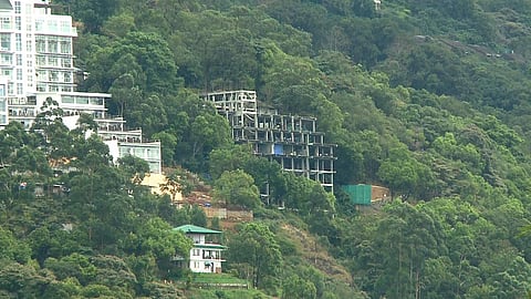 മൂന്നാറില്‍ റവന്യു വകുപ്പ് മുന്നോട്ടുതന്നെ; ബൈസണ്‍വാലിയിലെ വന്‍കിട റിസോര്‍ട്ടിന് സ്‌റ്റോപ് മെമ്മോ