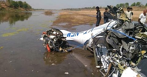 ഭോപ്പാലില്‍ പരിശീലന പറക്കലിനിടെ വിമാനം തകര്‍ന്ന് രണ്ട് മരണം