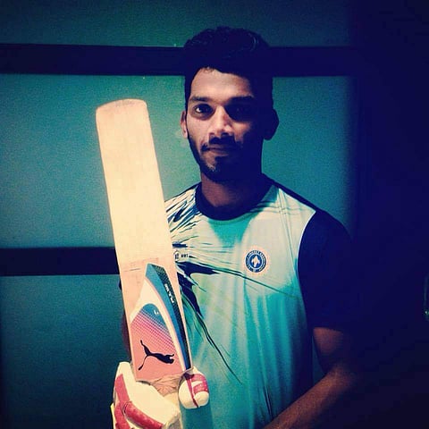 ഐപിഎല്ലില്‍ മറ്റൊരു മലയാളി താരം കൂടി; വെടിക്കെട്ട് ബാറ്റ്‌സ്മാന്‍ വിഷ്ണു വിനോദ് ബെംഗളൂരുവിന് വേണ്ടി പാഡണിയും