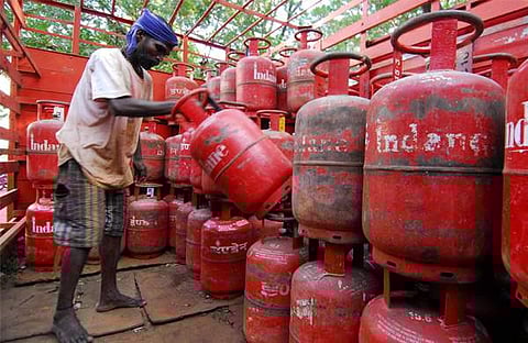 സമരം പിന്‍വലിച്ചു, പാചക വാതകം മുടങ്ങില്ല