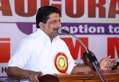 സിപിഎം പിന്തുണയോടെ അധികാരമേറ്റതില്‍ കോണ്‍ഗ്രസ് വിമര്‍ശനം ശരിയെന്ന് മോന്‍സ് ജോസഫ്‌ 