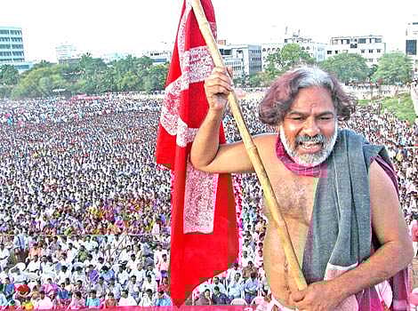 ഗദ്ദാര്‍ ആത്മീയതയില്‍ ഒതുങ്ങില്ല, പാര്‍ട്ടി രൂപീകരിച്ച് സജീവ രാഷ്ട്രീയത്തിലേക്ക്‌