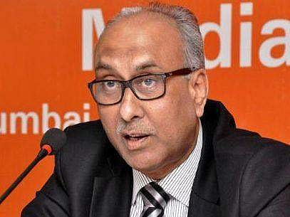 ബാങ്കുകള്‍ സാധാരണക്കാരെ ആട്ടിയോടിക്കുന്നു; വിമര്‍ശനവുമായി ആര്‍ബിഐ