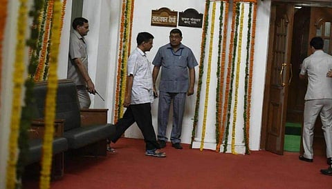 വോട്ടിംഗ് യന്ത്രത്തിന്റെ അട്ടിമറി തുറന്നുകാട്ടി എഎപി; അഴിമതി മറച്ചുവെക്കാനുള്ള ശ്രമമെന്ന് കപില്‍ മിശ്രയും ബിജെപിയും