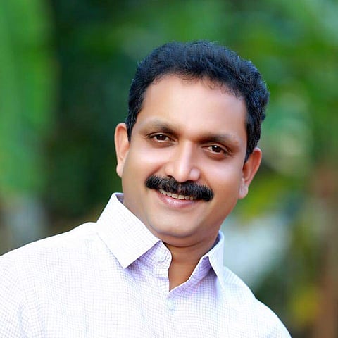 എടോ സദാനന്ദാ പ്രിന്‍സേ നീയൊക്കെ പാര്‍ട്ടിക്കാരന്‍മാരാണെങ്കില്‍ രാജി വെച്ചിട്ട് ആ പണിക്കു പോകണം; കെ സുരേന്ദ്രന്‍