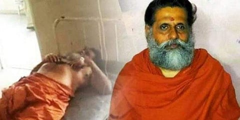 സ്വാമിയുടെ ജനനേന്ദ്രിയം മുറിച്ചത് മനഃപൂര്‍വ്വമല്ലെന്ന് പെണ്‍കുട്ടിയുടെ ഫോണ്‍സംഭാഷണം; മാറിക്കൊണ്ടിരിക്കുന്ന മൊഴി