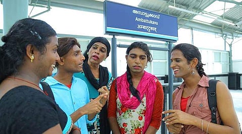 ഭിന്നലിംഗക്കാര്‍ കൊച്ചി മെട്രോയിലെ ജോലി ഉപേക്ഷിക്കുന്നു