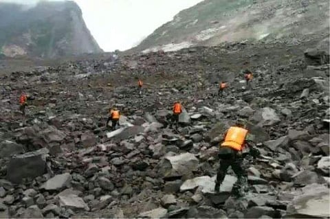 ചൈനയില്‍ മണ്ണിടിച്ചില്‍: 100 മരണം