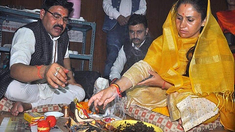 വേദമന്ത്രധ്വനിയാല്‍ സിംലയില്‍ ബിജെപി മേയര്‍ സത്യപ്രതിജ്ഞ ചെയ്തു