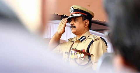 ദിലീപിനെ ചോദ്യം ചെയ്തത് തെളിവില്ലാതെ തന്നെ: വിവാദ അഭിമുഖം തള്ളിപ്പറയാതെ സെന്‍കുമാര്‍