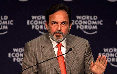 മുതിര്‍ന്ന മാധ്യമ പ്രവര്‍ത്തകന്‍ പ്രണോയ് റോയിക്കെതിരെ സിബിഐ കേസ്; വീട്ടില്‍ റെയ്ഡ്