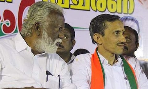 'കൂടെയുള്ളവര്‍ തനിക്കെതിരേ നടത്തിയ ഗൂഢാലോചന': യോഗത്തില്‍ പൊട്ടിക്കരഞ്ഞു എംടി രമേശ്