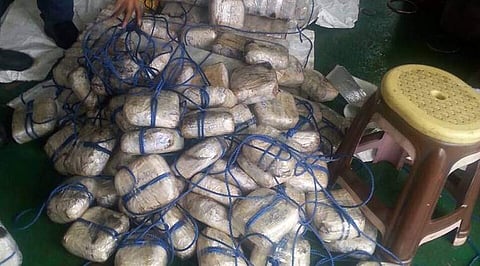 ഗുജറാത്തില്‍ വന്‍ ലഹരിവേട്ട: പിടികൂടിയത് 3500 കോടിയുടെ ഹെറോയ്ന്‍