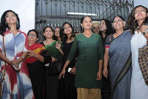 പിസി ജോര്‍ജ്ജിനെ ഓര്‍ത്ത് കേരളം ലജ്ജിക്കണം; എംഎല്‍എയ്‌ക്കെതിരെ നടപടിയെടുക്കണമെന്ന് വിമന്‍ ഇന്‍ സിനിമാ കളക്ടീവ്