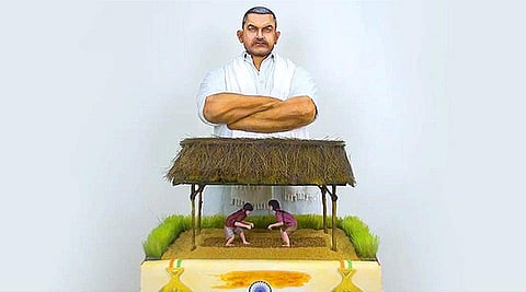 സ്വാതന്ത്ര്യ ദിനം ആഘോഷിക്കാന്‍ 25 ലക്ഷത്തിന്റെ സ്വര്‍ണം പൂശിയ കേക്ക്; 240 പേര്‍ക്ക് കഴിക്കാം