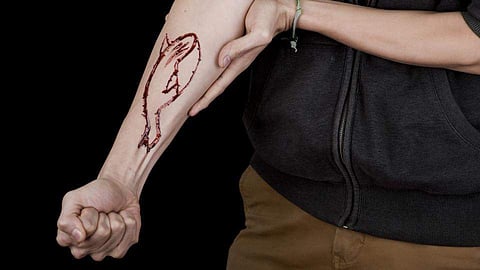 അര്‍ദ്ധരാത്രി സെമിത്തേരിയില്‍ പോയി, നീന്തലറിയാതെ പുഴയില്‍ ചാടി; തിരുവനന്തപുരത്ത് പതിനാറുകാരന്‍ മരിച്ചത് ബ്ലൂവെയില്‍ കളിച്ചെന്ന് അമ്മ