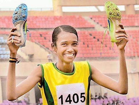 ഈ മനസിനാണ് മെഡല്‍; സമ്മാനത്തുക അന്ധഗായികയുമായി പങ്കുവച്ച് പിയു ചിത്ര