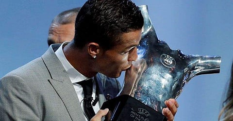 മെസ്സിയെ പിന്തള്ളി റൊണാള്‍ഡോ വീണ്ടും ഫുട്‌ബോളിലെ കേമനായി