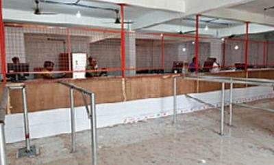 ബെവ്‌കോ ജീവനക്കാരുടെ ബോണസ് വെട്ടിക്കുറയ്ക്കണം: ധനമന്ത്രി