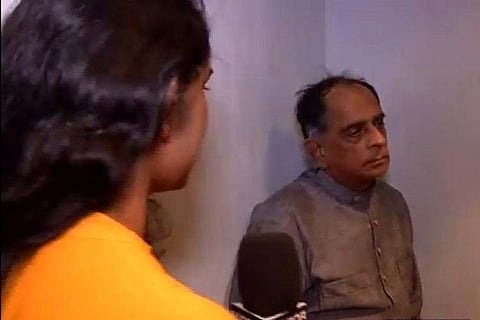 ''ലൈംഗീകത്തിനുള്ള'' വിലക്ക് നീക്കാന്‍ ഒരു ലക്ഷം വോട്ട് വേണം; ഒരു ലക്ഷം കിട്ടിക്കഴിഞ്ഞപ്പോള്‍ നിഹലാനിക്ക് മിണ്ടാട്ടമില്ല