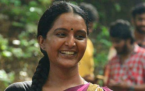 ഏത് കോളജിലാണ് കളക്‌റാകാന്‍ പഠിക്കേണ്ടതെന്ന് മഞ്ജു വാര്യര്‍: ഉദാഹരണം സുജാതയുടെ ടീസര്‍ കാണാം