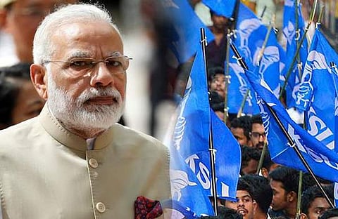 മോദിയുടെ പ്രസംഗം തത്സമയം പ്രദര്‍ശിപ്പിക്കുന്നതിനിടെ പ്രതിഷേധവുമായി കെഎസ്‌യു