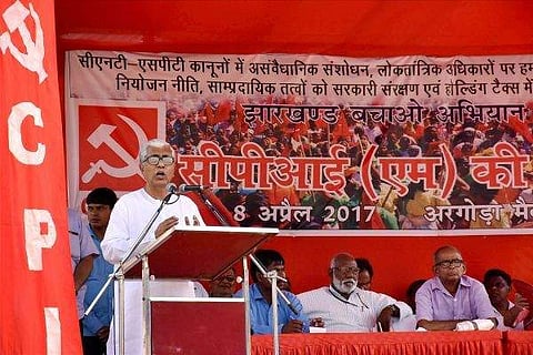 വീട്ടില്‍ വിലയേറിയ ട്രെഡ്മില്‍; സാദാ കുര്‍ത്തയ്‌ക്കൊപ്പം ഫാന്‍സി ഷൂ; മണിക് സര്‍ക്കാരിന്റെ പ്രതിച്ഛായ തകര്‍ക്കാന്‍ ലക്ഷ്യമിട്ട് ബിജെപി പ്രചാരണം