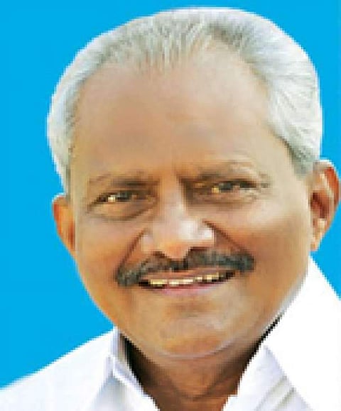 തിരുവോണത്തിന് കെഎസ്ആര്‍ടിസി ജീവനക്കാര്‍ പട്ടിണി സമരം സംഘടിപ്പിക്കുമെന്ന് തമ്പാനൂര്‍ രവി