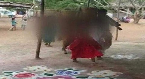 ഋതുമതിയാകാത്ത പെണ്‍കുട്ടികള്‍ക്ക് മാറ് മറയ്ക്കാതെ പൂജ