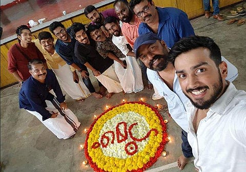 അണിയറയില്‍ ഒരുങ്ങുകയാണ്;  കാളിദാസിന്റെ പൂമരം ഉടനെ എത്തും