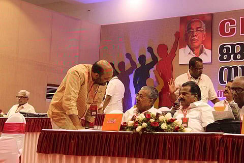 ക്രിമിനല്‍ സംഘങ്ങളെ സഹായിക്കുന്നവര്‍ പാര്‍ട്ടിയില്‍ വേണ്ട: പിണറായി 